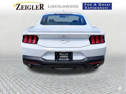 Used 2025 Ford Mustang Premium RWD image 8