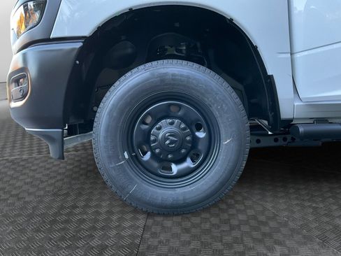 New 2026 RAM 2500 Tradesman AWD/4WD image 14