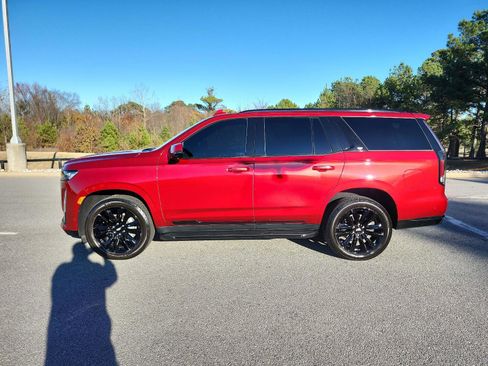 Used 2023 Cadillac Escalade Sport image 2