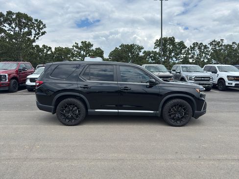 Used 2023 Honda Pilot EX-L image 4