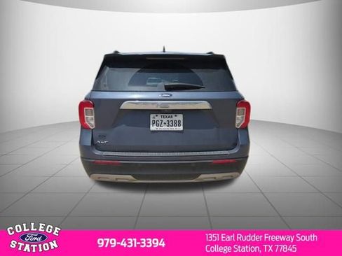 Used 2021 Ford Explorer XLT w/ Equipment Group 202A RWD image 5