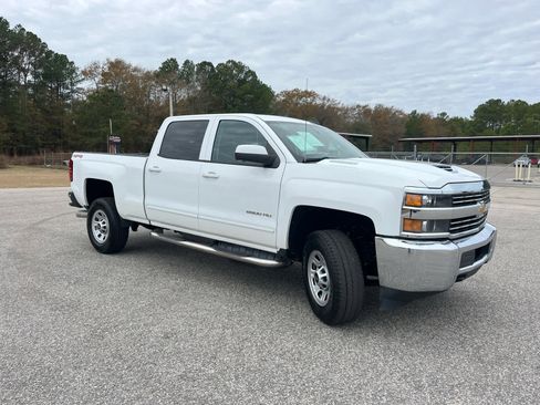 Used 2018 Chevrolet Silverado 2500 LT image 11