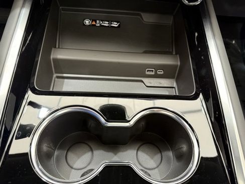 New 2025 Chevrolet Suburban RST w/ RST Capability Package image 44