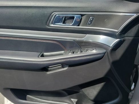Used 2017 Ford Explorer Sport AWD/4WD image 19