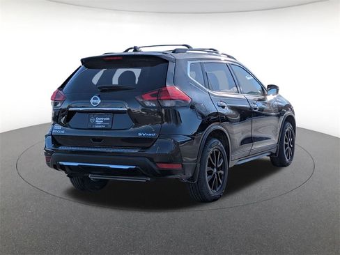 Used 2017 Nissan Rogue SV w/ Midnight Edition Package image 5