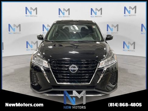 Used 2023 Nissan Kicks S w/ Interior Electronics Package image 8