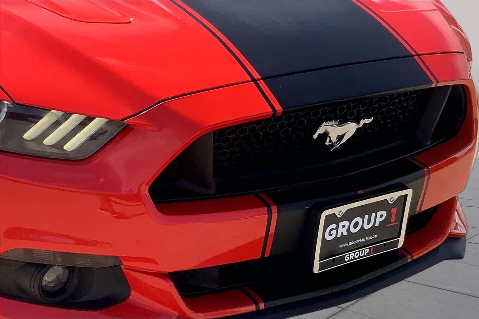 Used 2015 Ford Mustang GT Premium w/ Equipment Group 401A RWD image 28