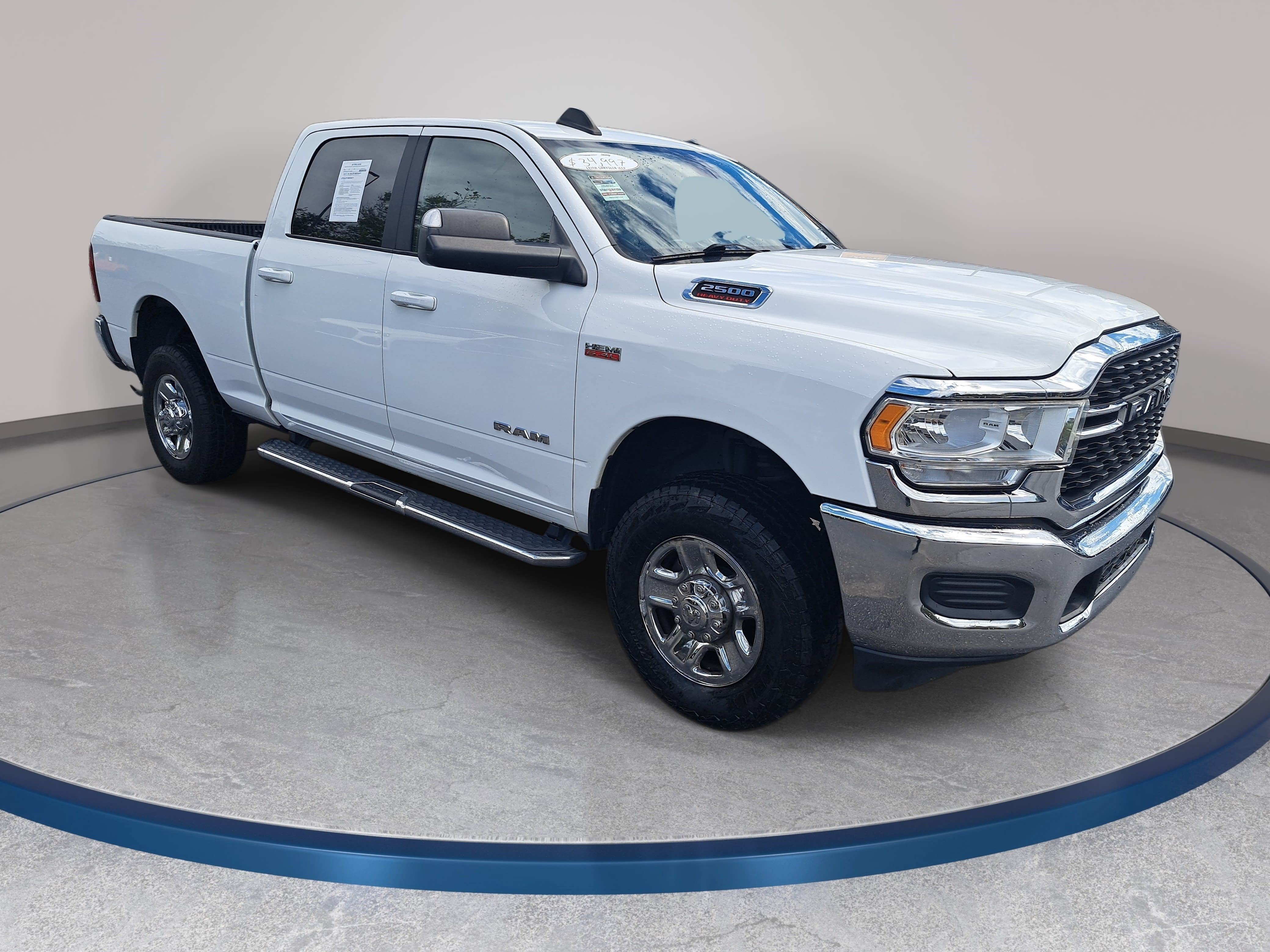 Used 2022 RAM 2500 Big Horn AWD/4WD image 3