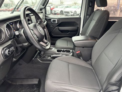 Used 2021 Jeep Wrangler Sport S image 11