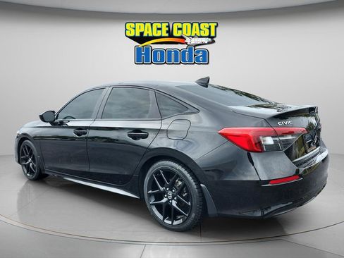 Used 2023 Honda Civic Sport image 8