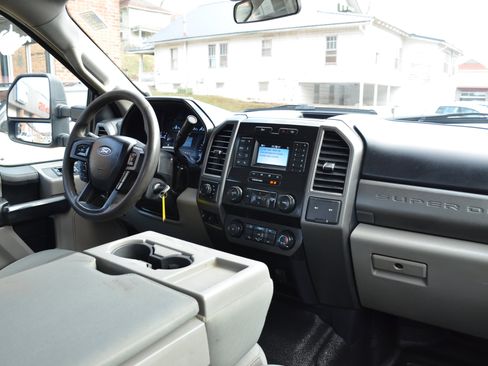 Used 2020 Ford F250 XL w/ STX Appearance Package image 23