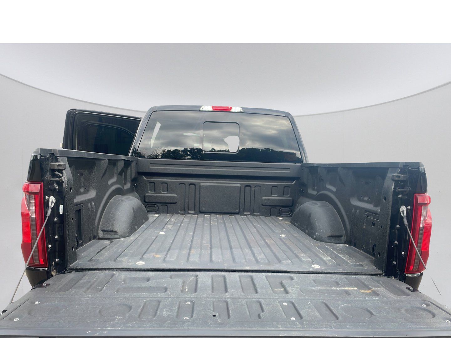 Used 2024 Ford F150 XLT w/ Equipment Group 302A MID AWD/4WD image 15