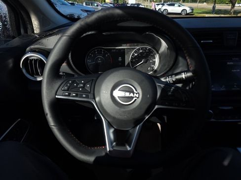 New 2025 Nissan Versa SR image 19