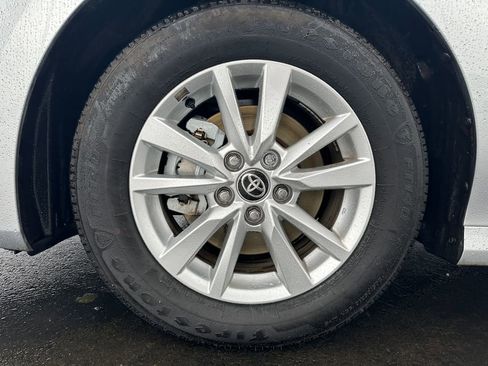 Certified 2025 Toyota Camry LE image 13