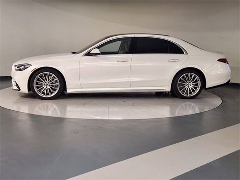 Used 2022 Mercedes-Benz S 580 4MATIC Sedan image 5