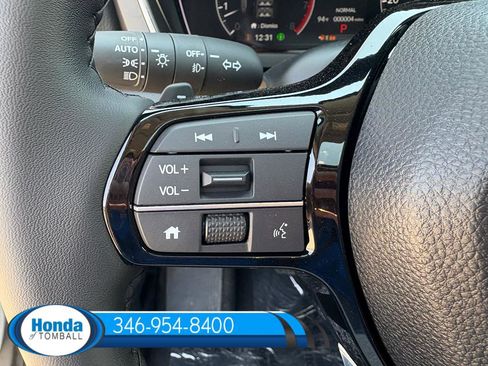 New 2025 Honda Pilot Touring image 11