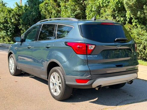 Used 2019 Ford Escape SEL AWD/4WD image 3