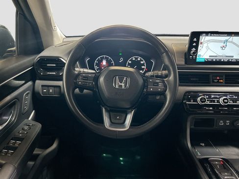 Used 2024 Honda Pilot Touring image 24