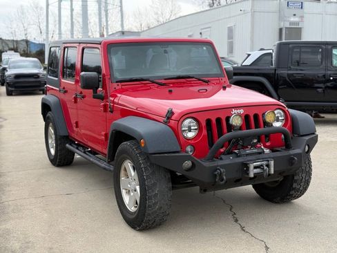 Used 2014 Jeep Wrangler Unlimited Sport AWD/4WD image 4