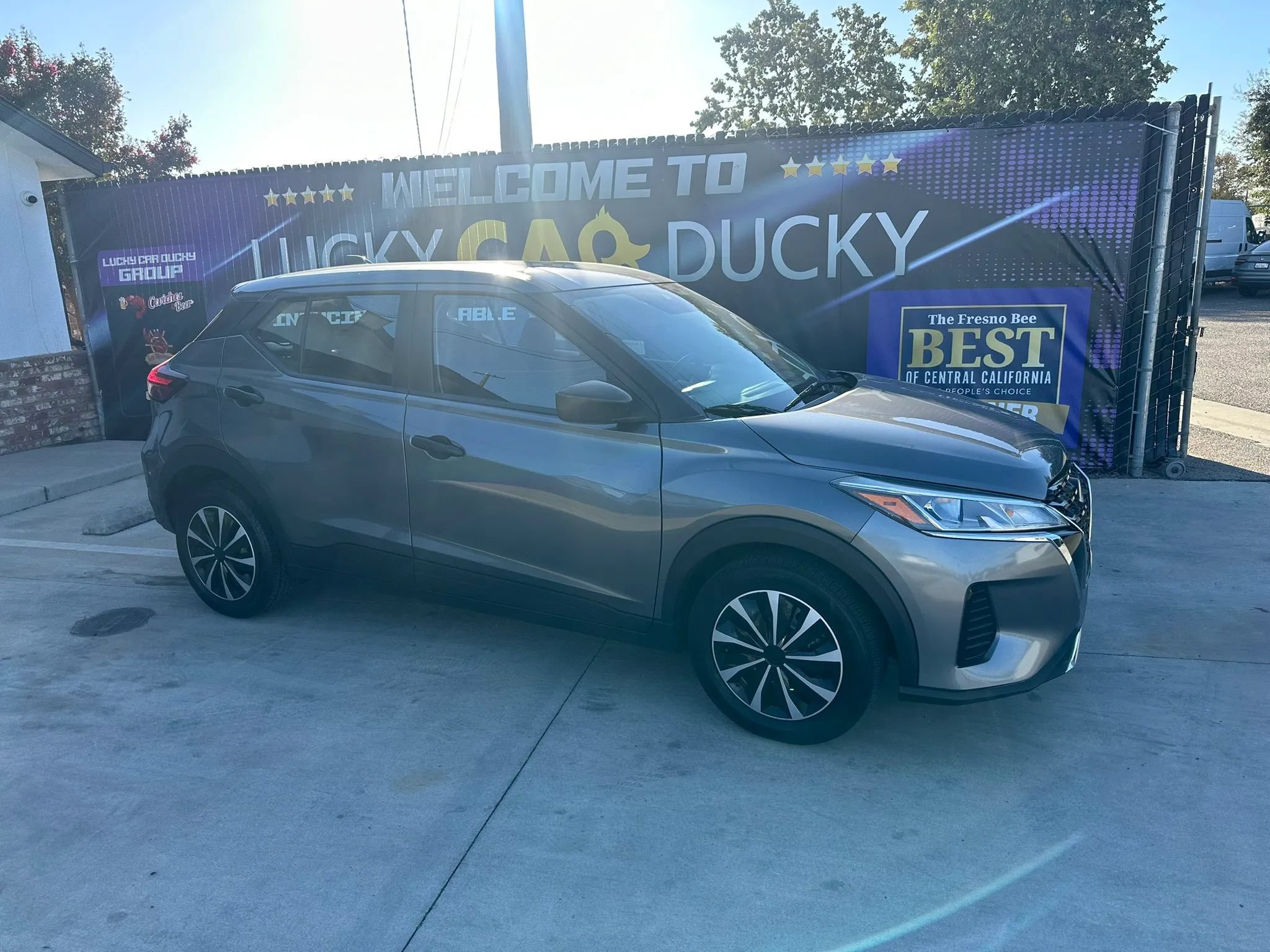 Used 2023 Nissan Kicks S FWD image 3