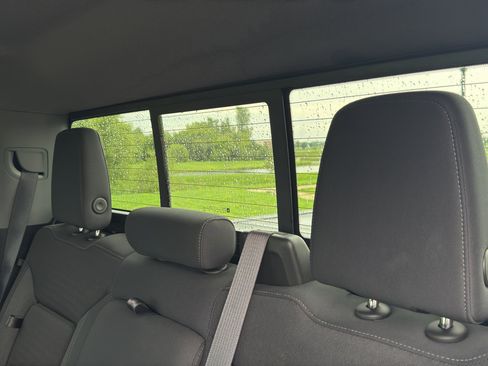 Used 2021 Chevrolet Silverado 2500 LT w/ Convenience Package AWD/4WD image 35