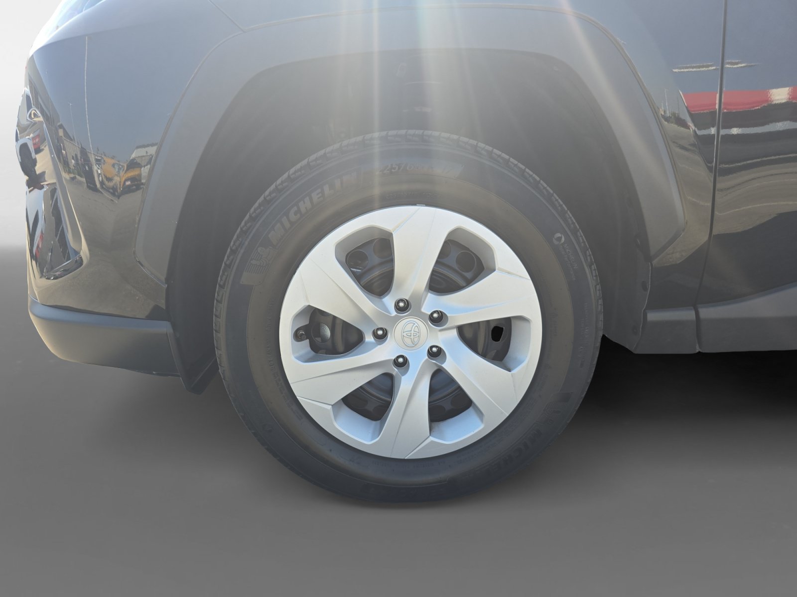 Certified 2025 Toyota RAV4 LE AWD/4WD image 14