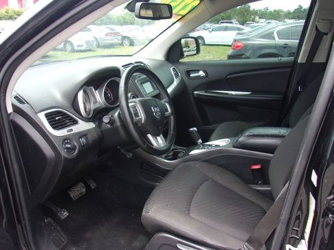 Used 2018 Dodge Journey SE w/ Popular Equipment Group FWD image 10