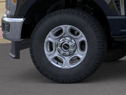 New 2026 Ford F250 XLT w/ FX4 Off-Road Package AWD/4WD image 19