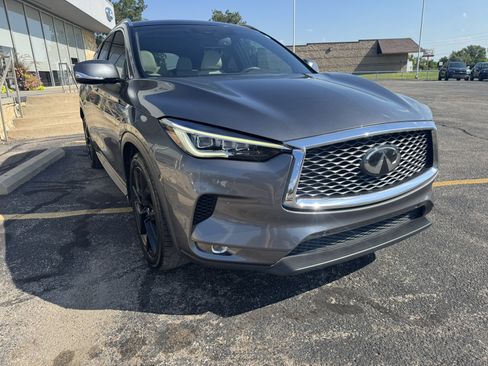 Used 2021 INFINITI QX50 Autograph w/ Premium White Leather Package FWD image 10