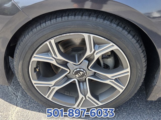 Used 2020 Kia Stinger GT-Line w/ Sun & Sound Package RWD image 16