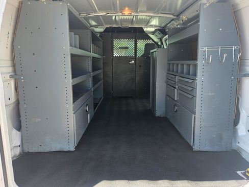Used 2014 Ford E-150 and Econoline 150 RWD image 16