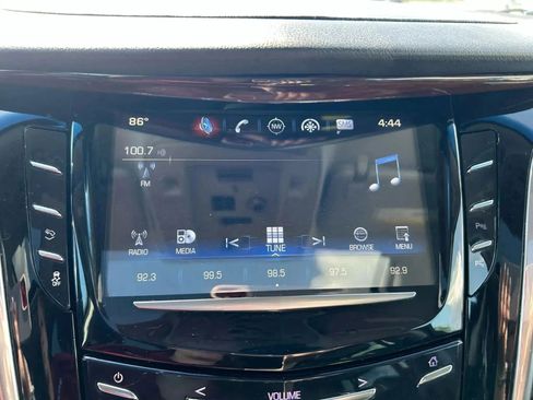 Used 2018 Cadillac Escalade Luxury image 20