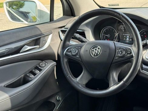 Used 2019 Buick Enclave Essence AWD/4WD image 16