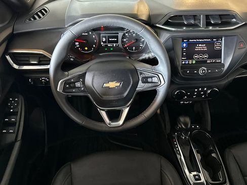 Used 2023 Chevrolet TrailBlazer ACTIV FWD image 11