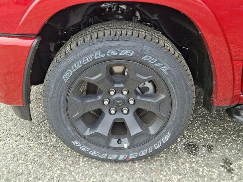 New 2026 RAM 1500 4x4 Crew Cab image 19