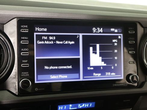 Used 2022 Toyota Tacoma TRD Sport w/ Technology Package image 41