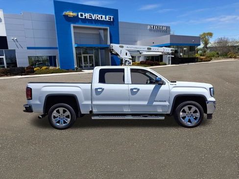 Used 2018 GMC Sierra 1500 SLT AWD/4WD image 28