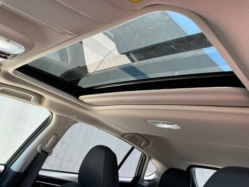 Certified 2021 Subaru Crosstrek 2.5i Limited w/ Moonroof Package 2 AWD/4WD image 15