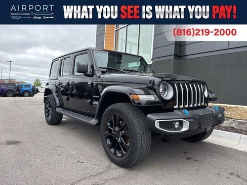 Used 2023 Jeep Wrangler Unlimited Sahara w/ Cold Weather Group AWD/4WD image 1