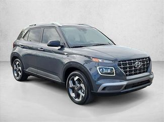 Certified 2025 Hyundai Venue Limited video 3