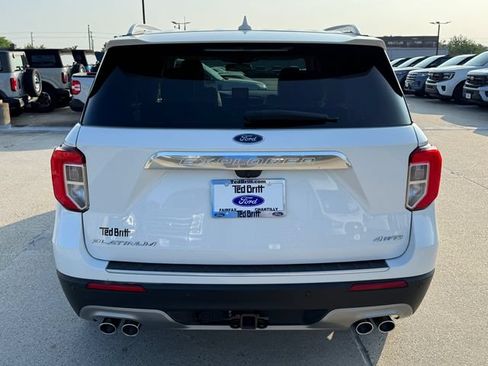 Used 2022 Ford Explorer Platinum w/ Equipment Group 601A AWD/4WD image 8