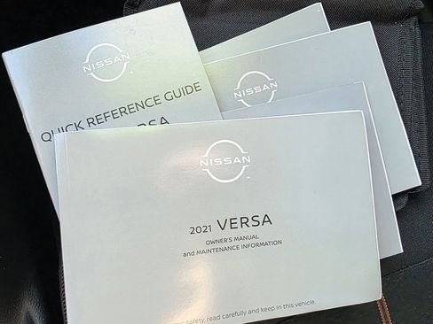 Used 2021 Nissan Versa SR image 25