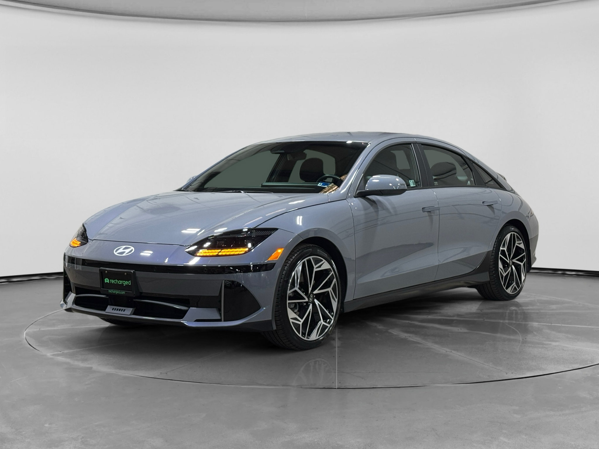 Used 2024 Hyundai Ioniq 6 SEL AWD/4WD image 1