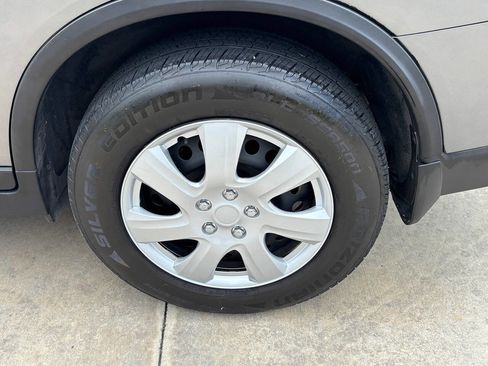 Used 2018 Nissan Rogue S AWD/4WD image 24