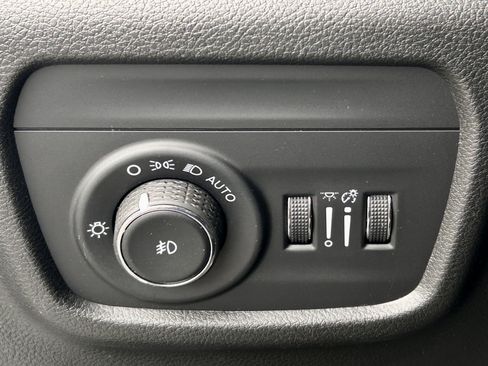 Used 2021 Jeep Grand Cherokee L Limited w/ Trailer Tow Group (B) image 27