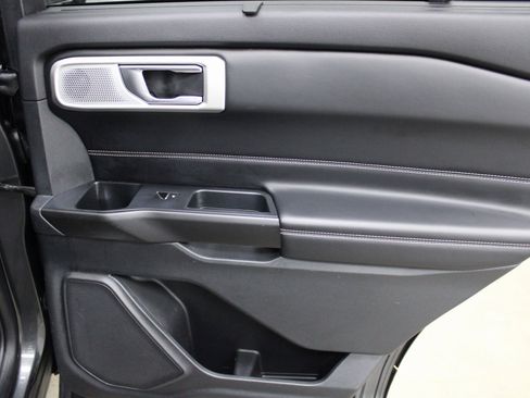 Used 2020 Ford Explorer ST w/ Premium Technology Package image 54