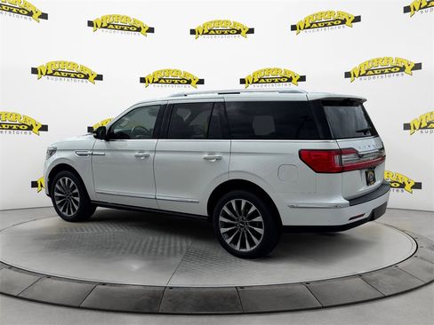 Used 2021 Lincoln Navigator Reserve w/ Luxury Package image 3