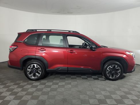 Used 2026 Subaru Forester AWD/4WD image 3