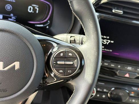 Used 2024 Kia Soul GT-Line image 25