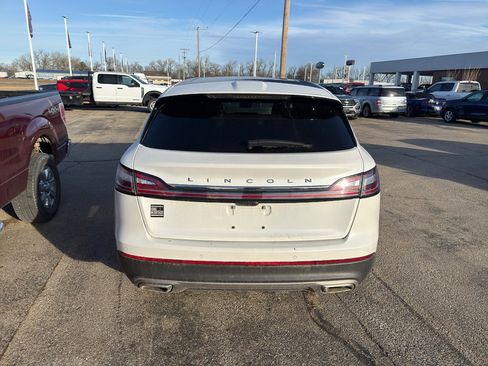 Used 2022 Lincoln Nautilus Reserve image 6